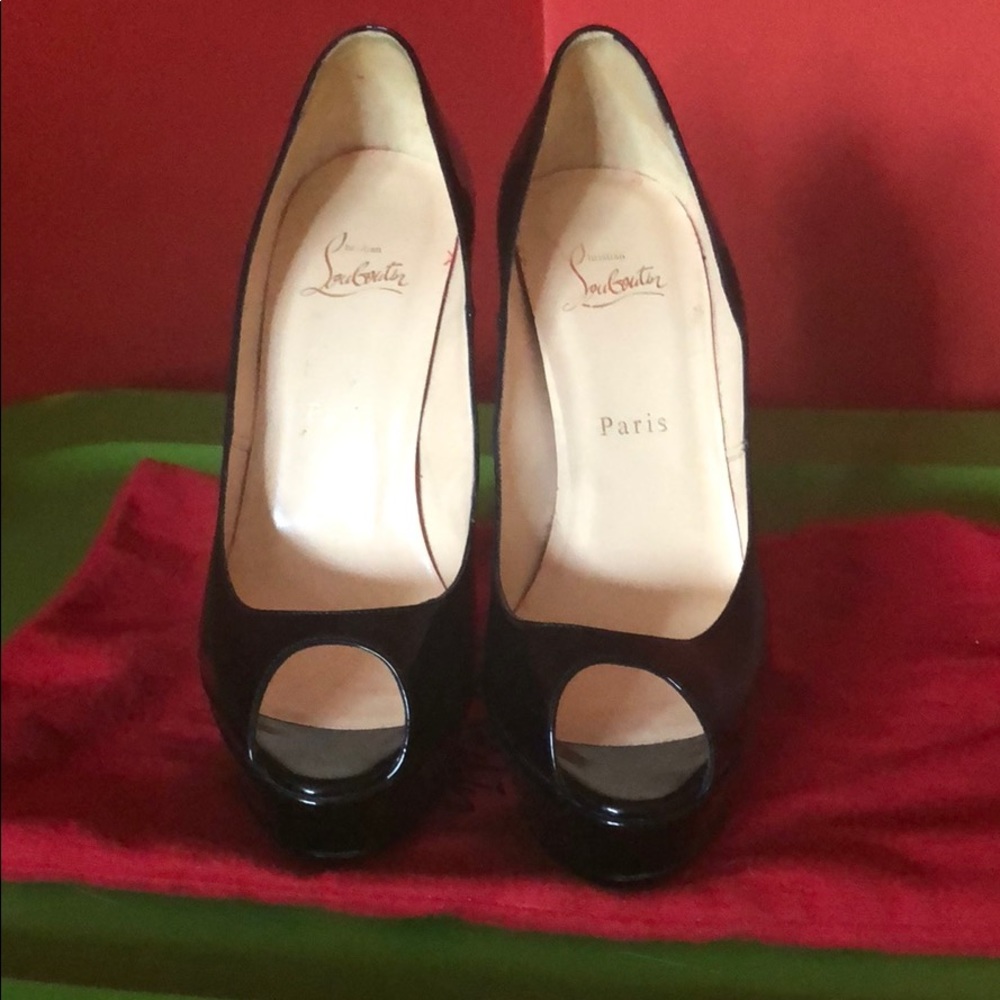 Authentic Christian Louboutin Pumps